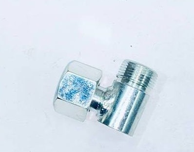 Уголок 24*32 c гайкой (сварной) (А)